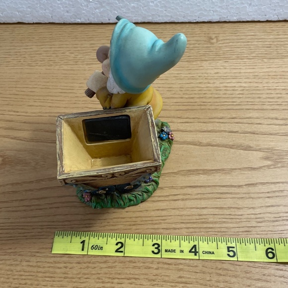 Snow White & the 7 Dwarfs Desk Set Bashful Paperclip Holder Disney Retired 1999 - Picture 12 of 12